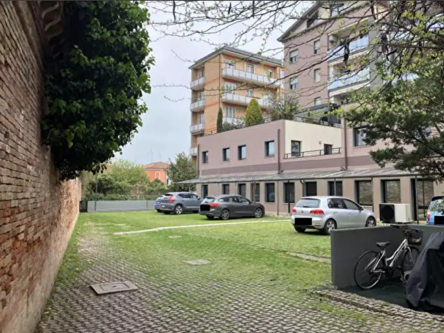 Immagine 5 di Ufficio in vendita  in Viale Dei Partigiani a Pesaro