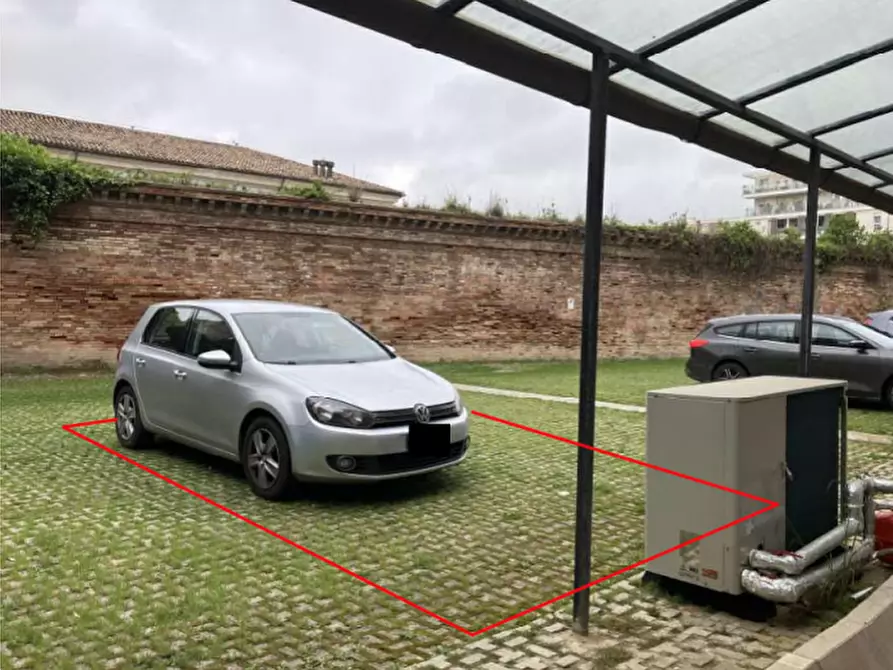 Immagine 6 di Ufficio in vendita  in Viale Dei Partigiani a Pesaro