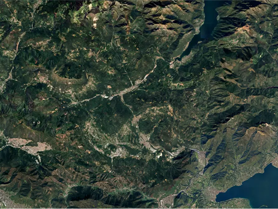 Immagine 10 di Magazzino in vendita  in  Strada Comunale di Vestone a Vestone