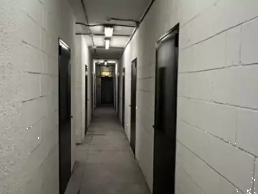 Immagine 13 di Ufficio in vendita  in Via Cefalonia a Brescia