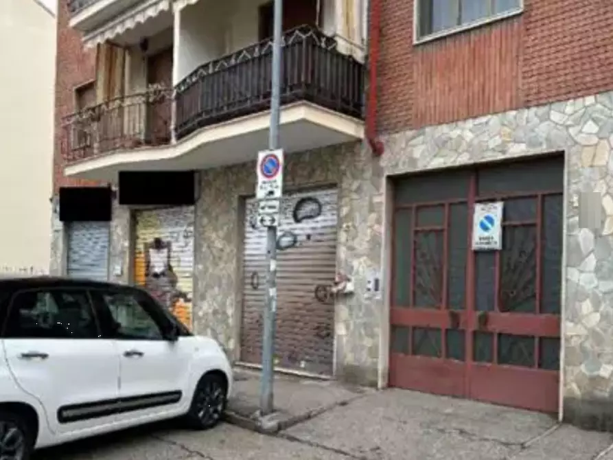 Immagine 3 di Negozio in vendita  in Via D. Cimarosa a Collegno