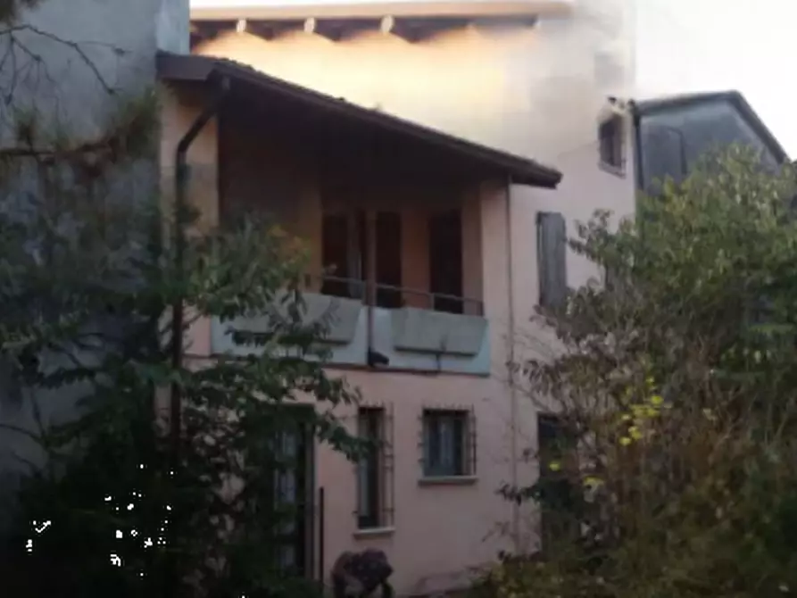 Immagine 3 di Casa indipendente in vendita  in Via Santellone a Montichiari