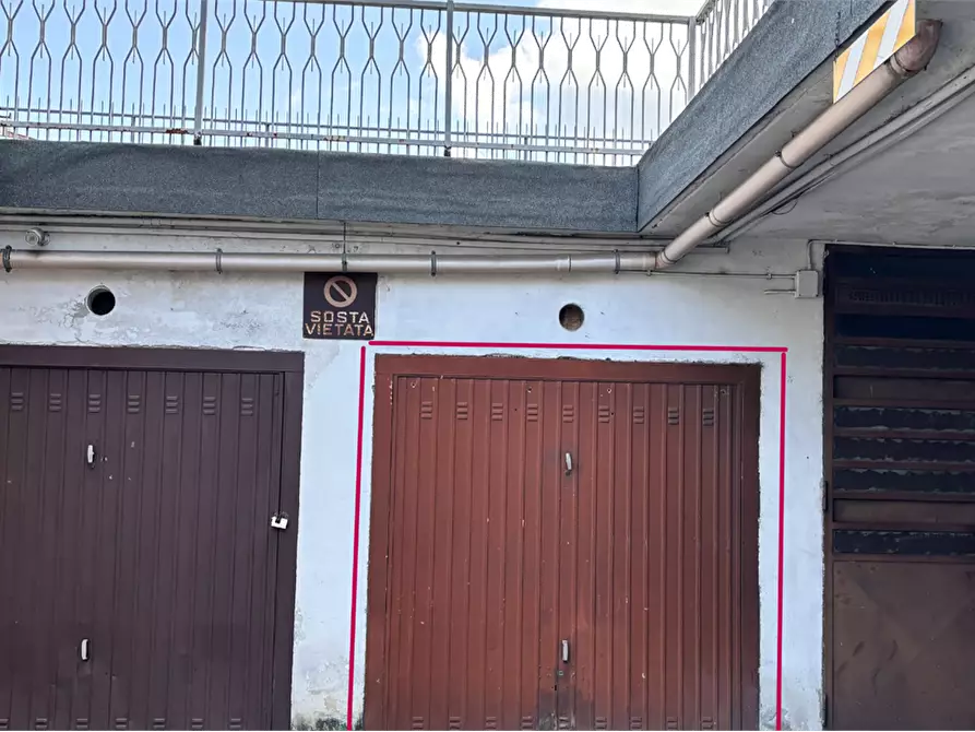 Immagine 1 di Garage in vendita  in Via Amilcare Ponchielli  a Moncalieri