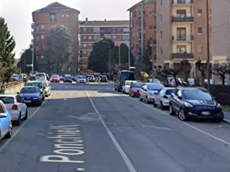 Immagine 4 di Garage in vendita  in Via Amilcare Ponchielli  a Moncalieri