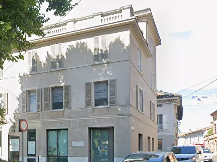 Immagine 3 di Negozio in vendita  in Piazza Italia a Manerbio