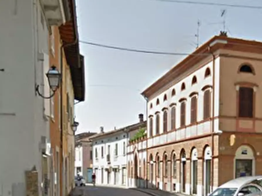 Immagine 6 di Negozio in vendita  in Piazza Italia a Manerbio