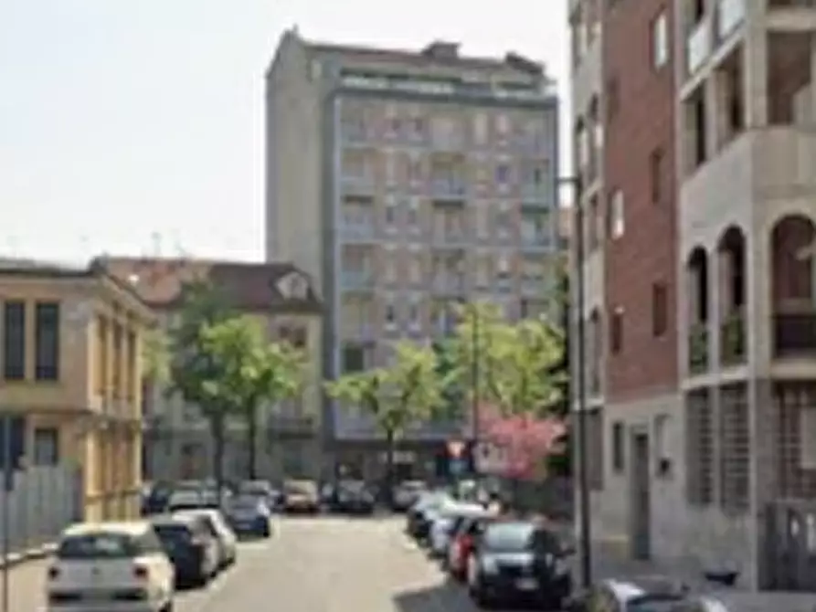 Immagine 5 di Garage in vendita  in Via Envie  a Torino