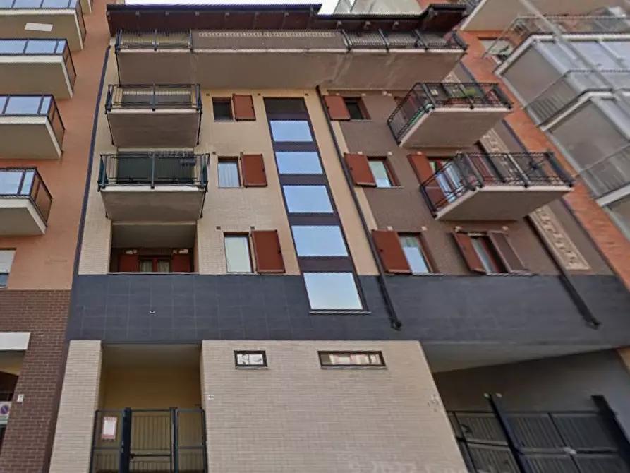 Immagine 2 di Appartamento in vendita  in Via Massari  a Torino