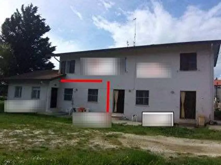 Immagine 1 di Casa indipendente in vendita  in Via Strada Ferrata a Pesaro