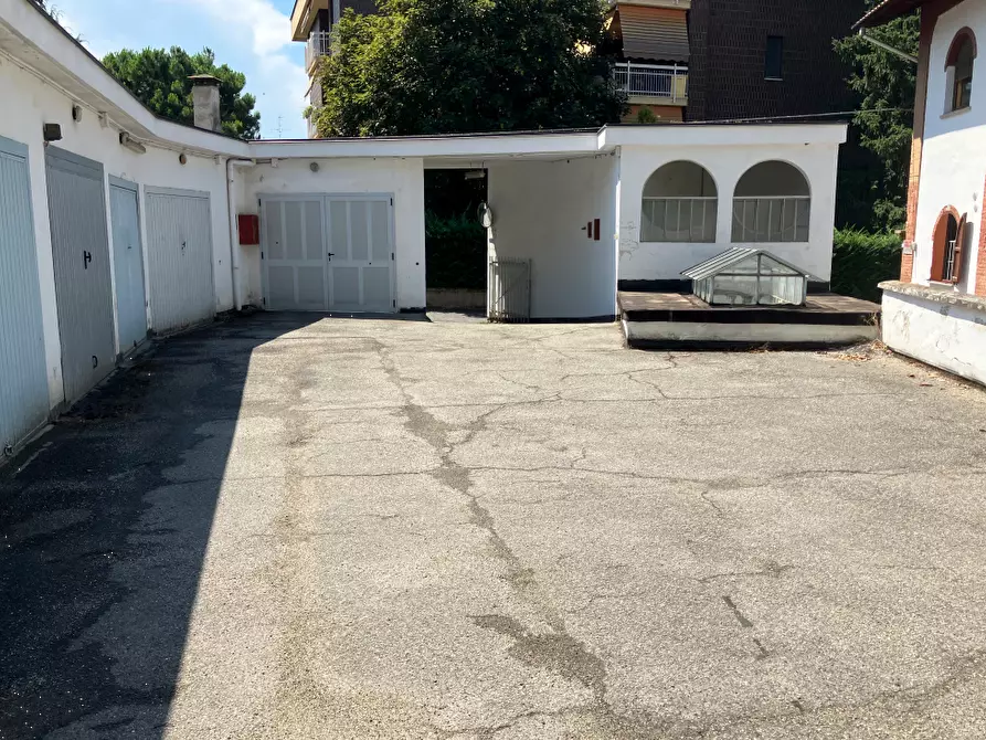 Immagine 1 di Garage in vendita  in Strada Rebaude a Moncalieri
