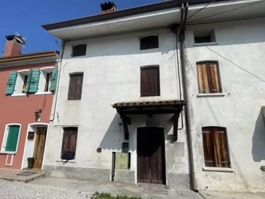 Immagine 1 di Porzione di casa in vendita  in Via Santa Libera a Sernaglia Della Battaglia