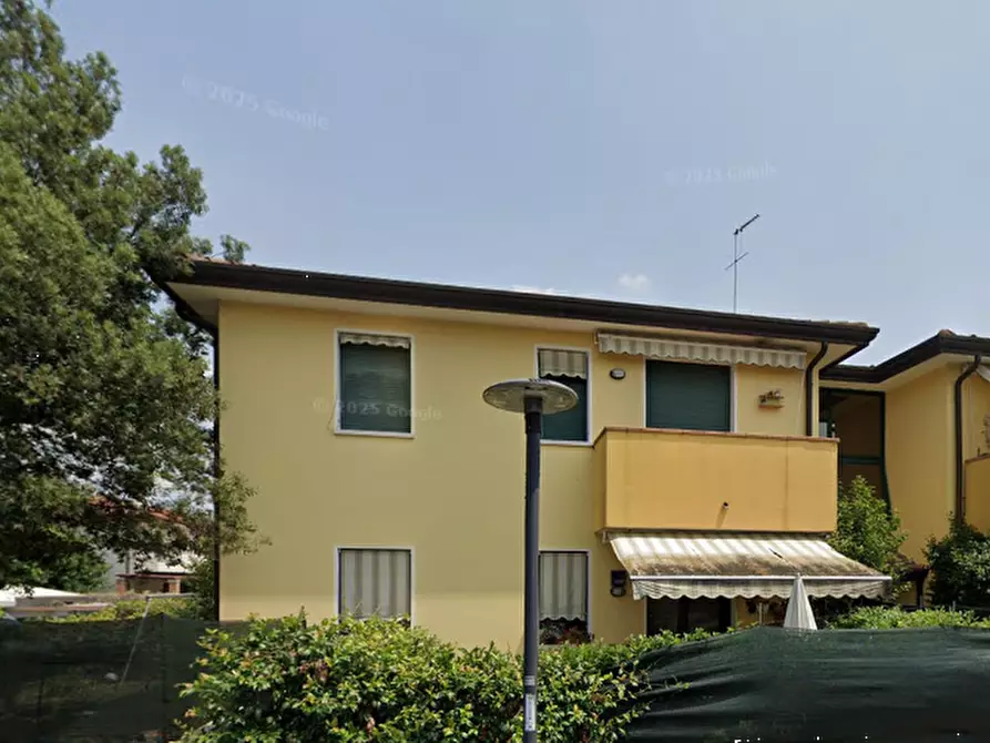 Immagine 7 di Appartamento in vendita  in Via Mahatma Ghandi a Casale Sul Sile