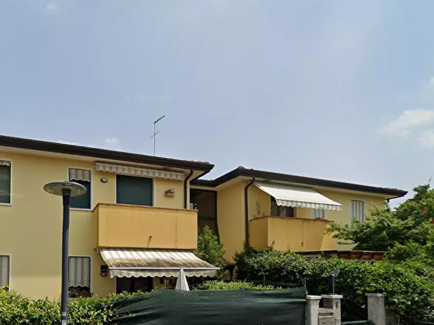 Immagine 9 di Appartamento in vendita  in Via Mahatma Ghandi a Casale Sul Sile