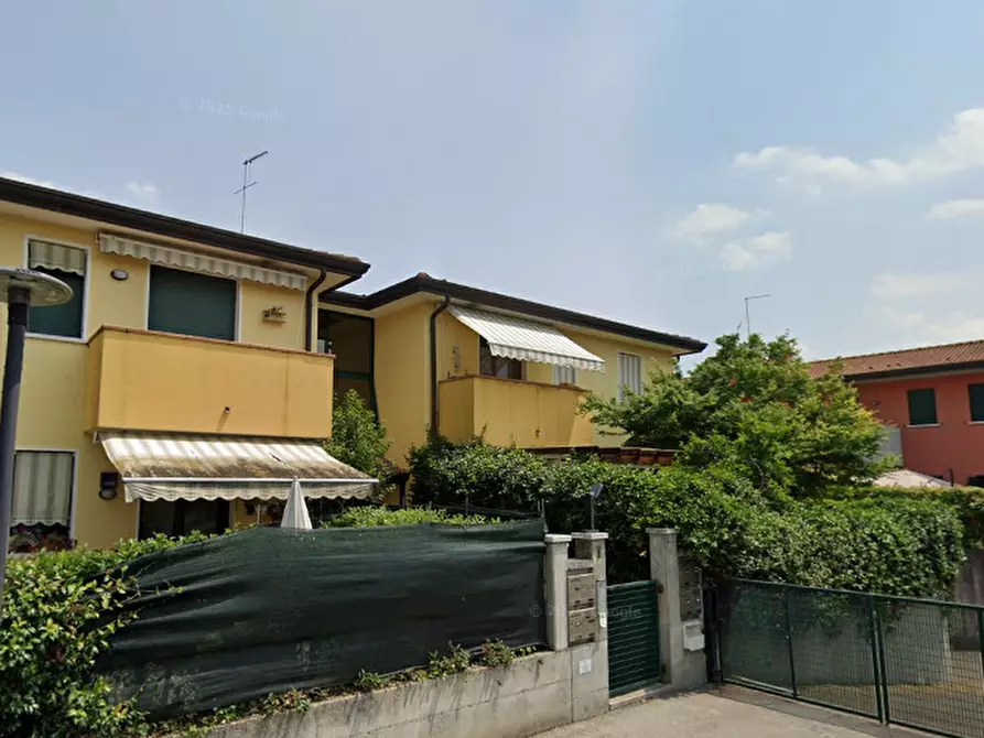 Immagine 14 di Appartamento in vendita  in Via Mahatma Ghandi a Casale Sul Sile