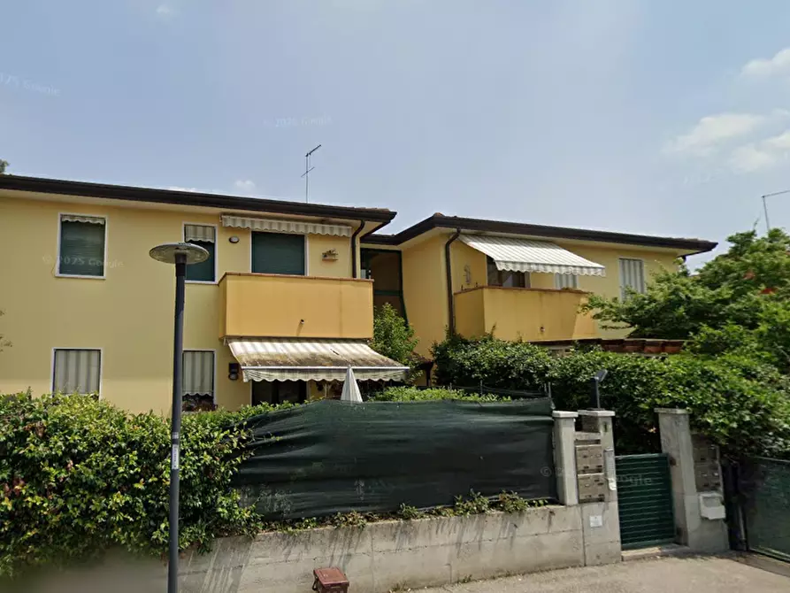 Immagine 16 di Appartamento in vendita  in Via Mahatma Ghandi a Casale Sul Sile