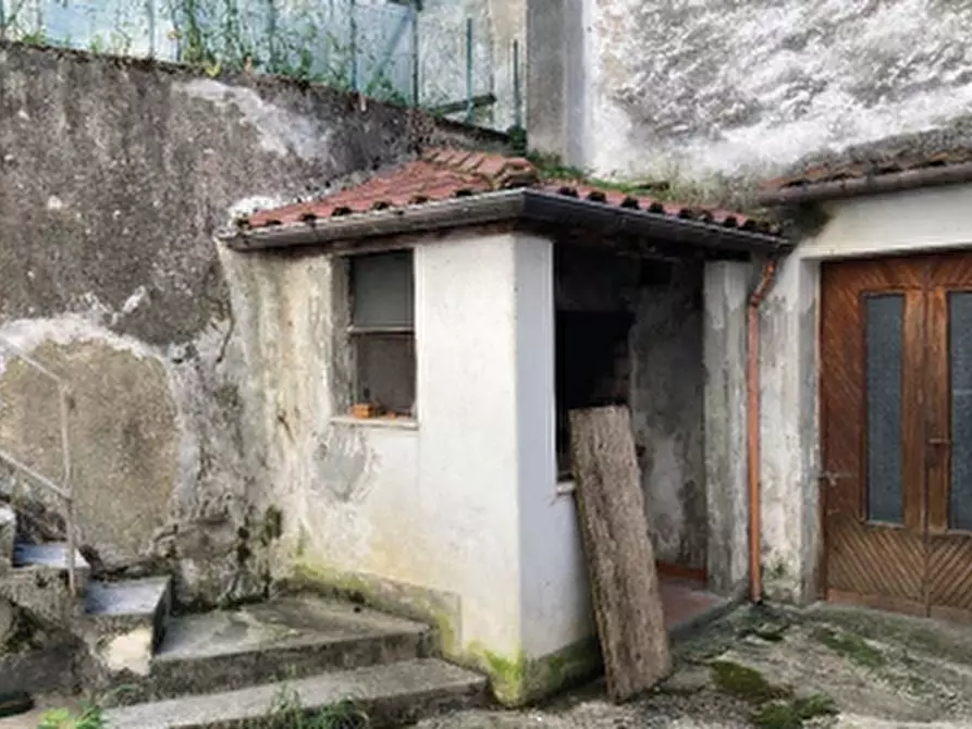 Immagine 3 di Porzione di casa in vendita  in Viale Italia a Segusino