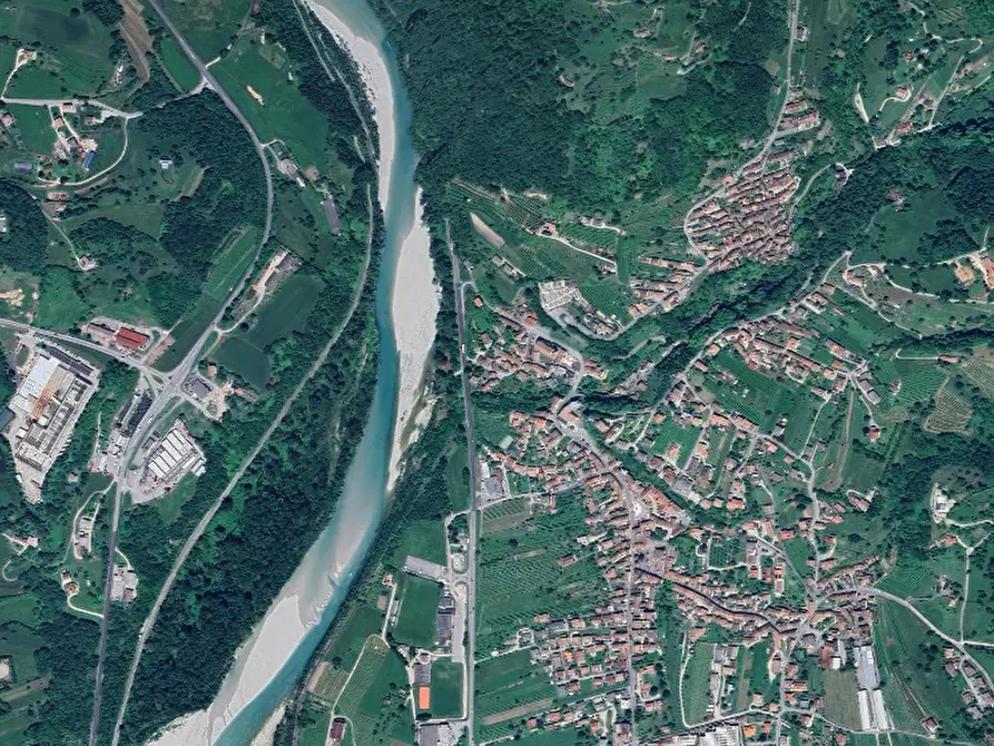 Immagine 4 di Porzione di casa in vendita  in Viale Italia a Segusino