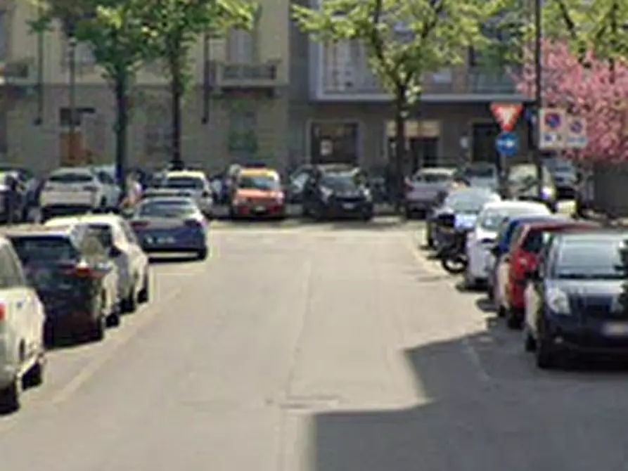 Immagine 4 di Garage in vendita  in Via Envie  a Torino