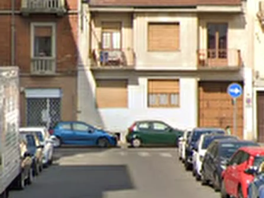 Immagine 5 di Garage in vendita  in Via Envie  a Torino