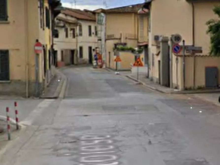 Immagine 7 di Magazzino in vendita  in Via Pistoiese a Campi Bisenzio