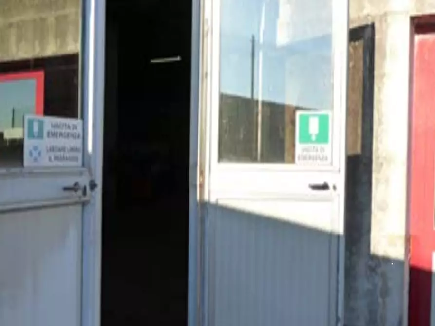 Immagine 13 di Azienda agricola in vendita  in Via Bonemi a Colle Umberto