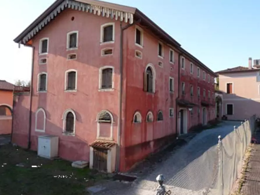 Immagine 31 di Azienda agricola in vendita  in Via Bonemi a Colle Umberto