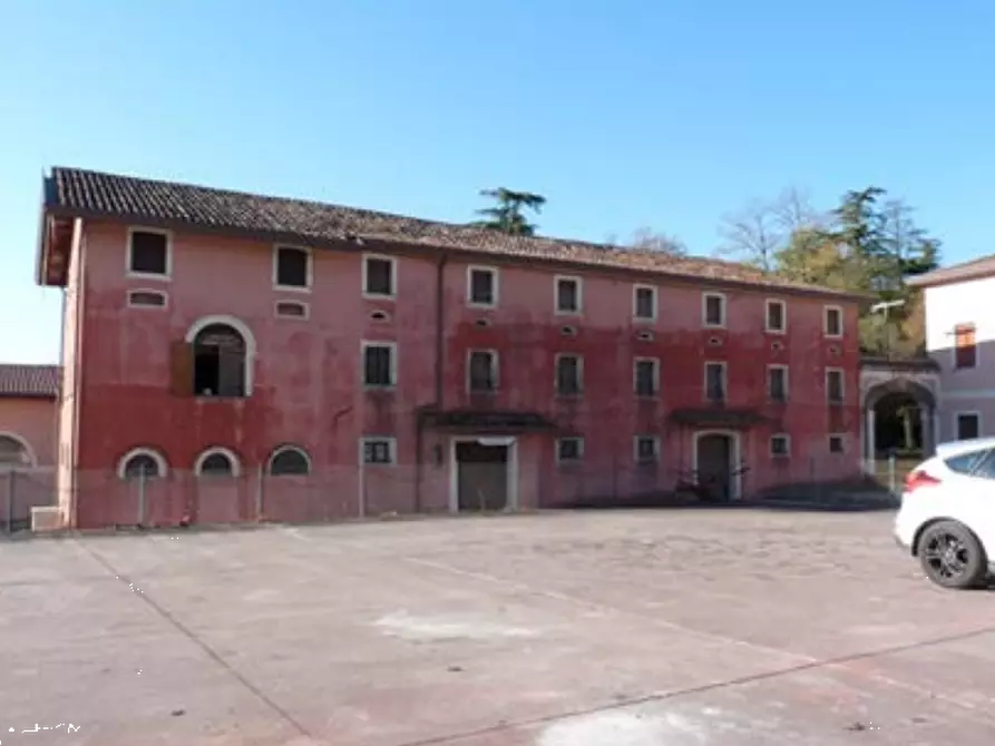 Immagine 32 di Azienda agricola in vendita  in Via Bonemi a Colle Umberto