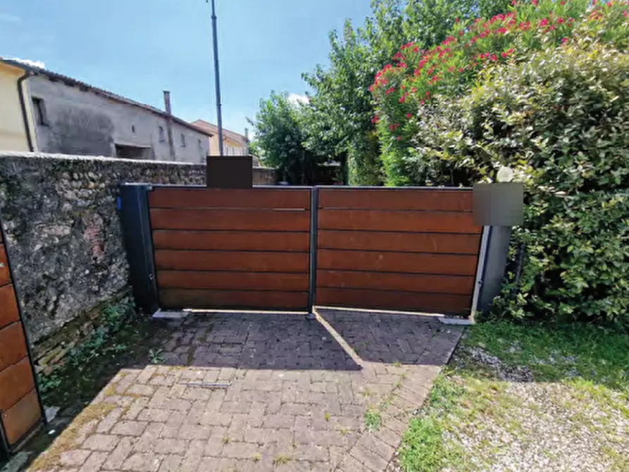 Immagine 2 di Porzione di casa in vendita  in Via Gioacchino Rossini  a Trevignano