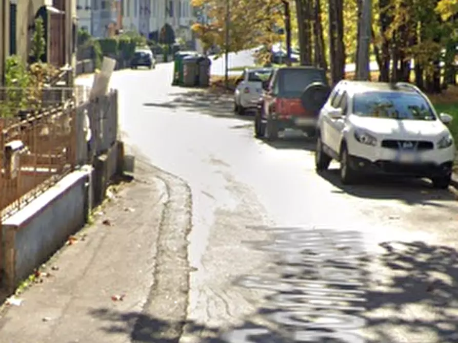 Immagine 11 di Appartamento in vendita  in Via dei Gonfiantini a Pistoia