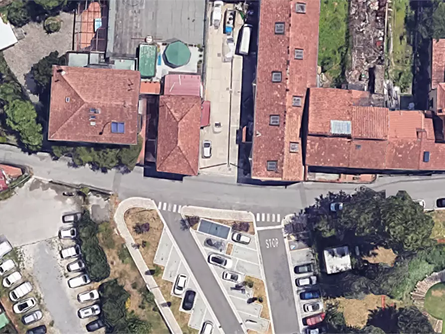 Immagine 13 di Appartamento in vendita  in Via dei Gonfiantini a Pistoia