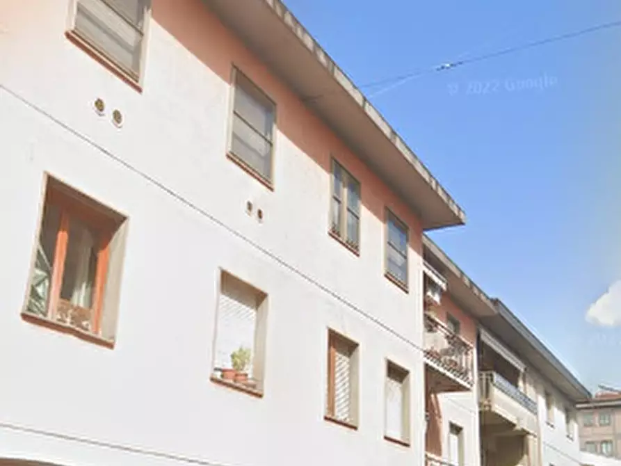 Immagine 13 di Appartamento in vendita  in Via Emilio Boni a Prato