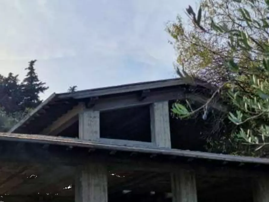 Immagine 7 di Stabile in vendita  in Via Mugellese a Prato