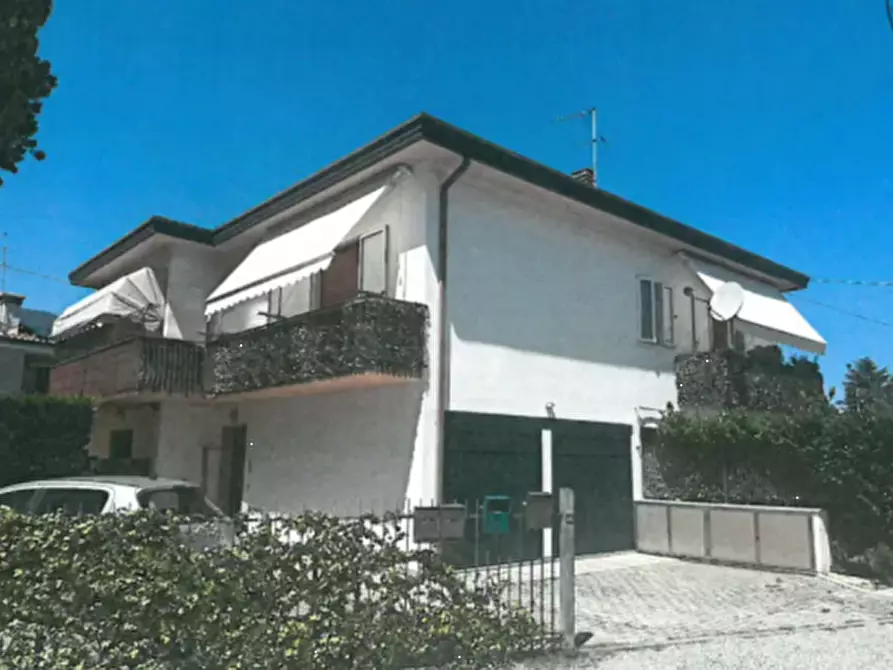 Immagine 1 di Appartamento in vendita  in Via Vittoria a Mirano