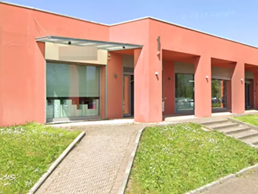 Immagine 4 di Negozio in vendita  in Via Ilaria Alpi a Scarperia