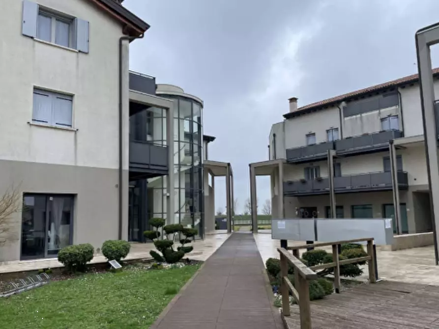 Immagine 1 di Appartamento in vendita  in Via Cadore  a Caorle