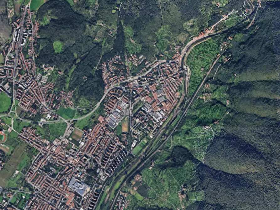 Immagine 2 di Appartamento in vendita  in Via Ferdinando Paolieri a Prato