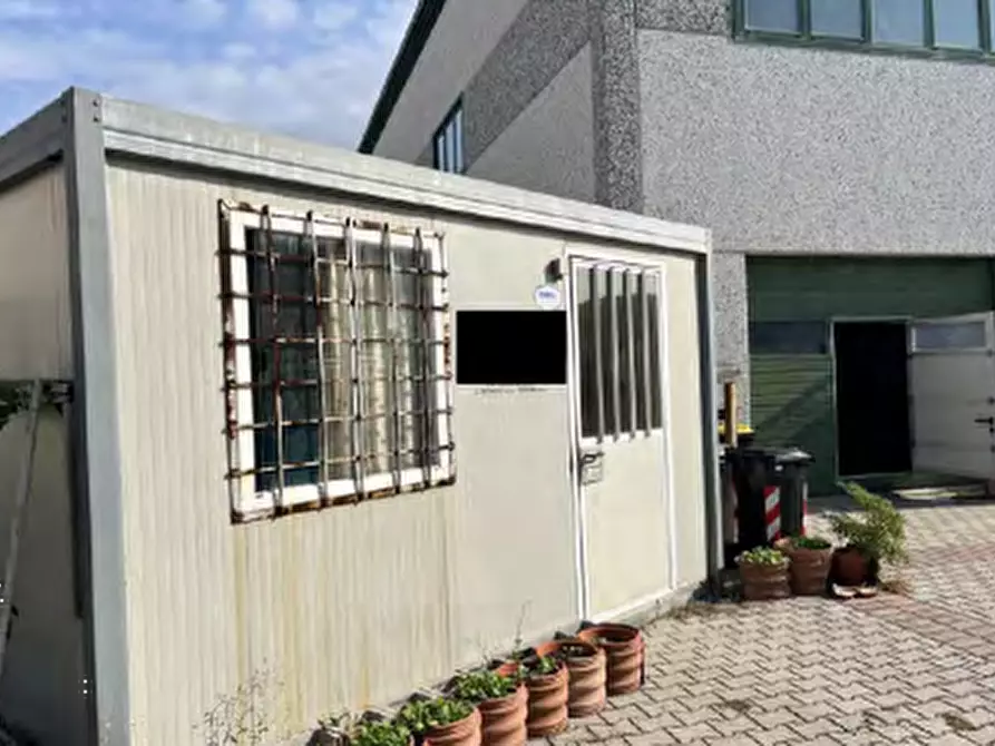 Immagine 6 di Laboratorio in vendita  in Via Pietro Gobetti a Signa