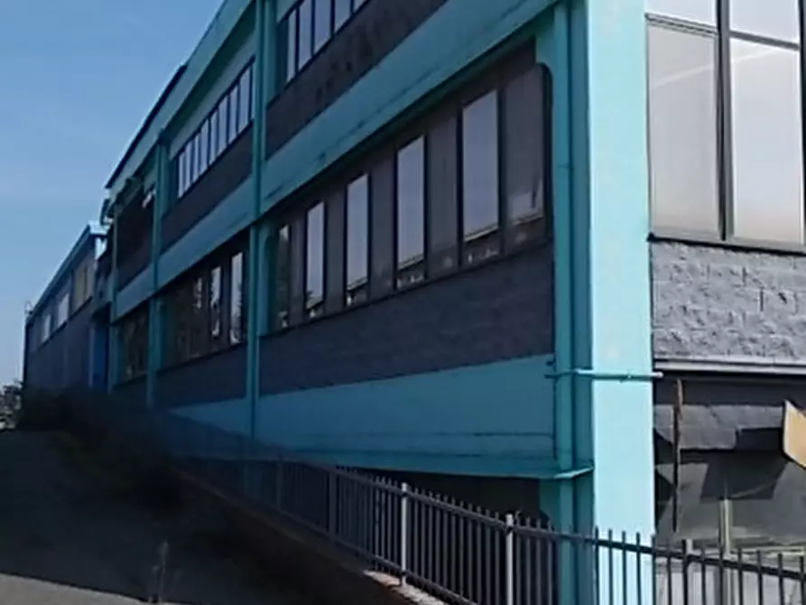 Immagine 2 di Capannone industriale in vendita  in Strada Dalmine Almè a Treviolo