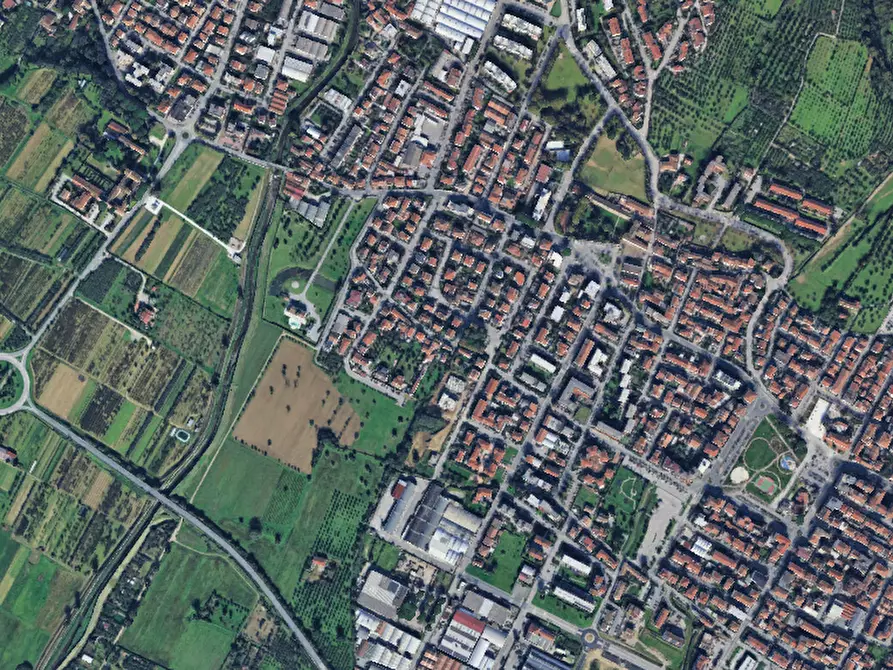 Immagine 2 di Negozio in vendita  in Via Montalese a Montemurlo