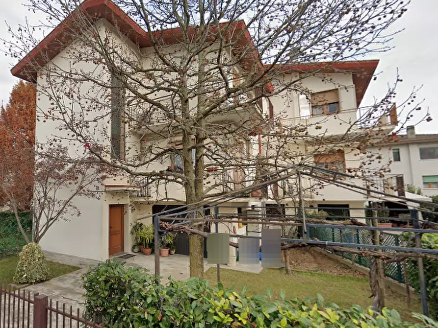 Immagine 3 di Appartamento in vendita  in Via I. Nievo a Mogliano Veneto