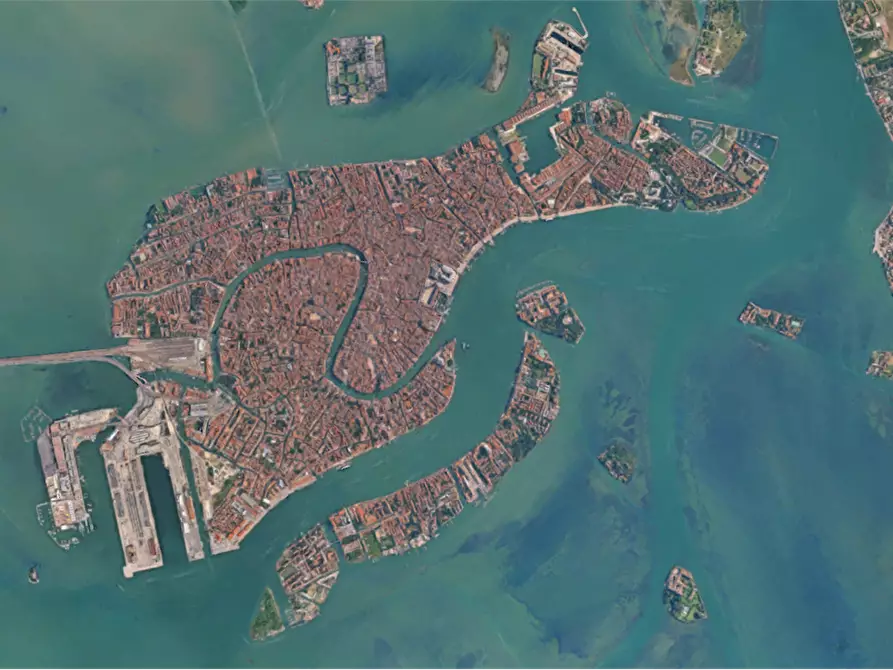 Immagine 4 di Ufficio in vendita  in Via Sestiere Santa Croce a Venezia