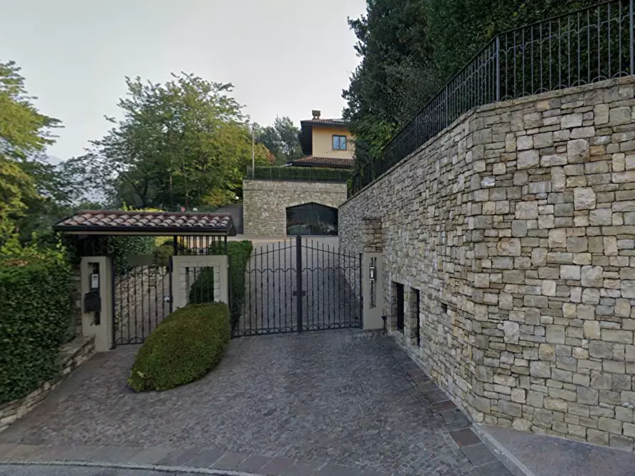 Immagine 28 di Villa in vendita  in Via Fara a Pradalunga