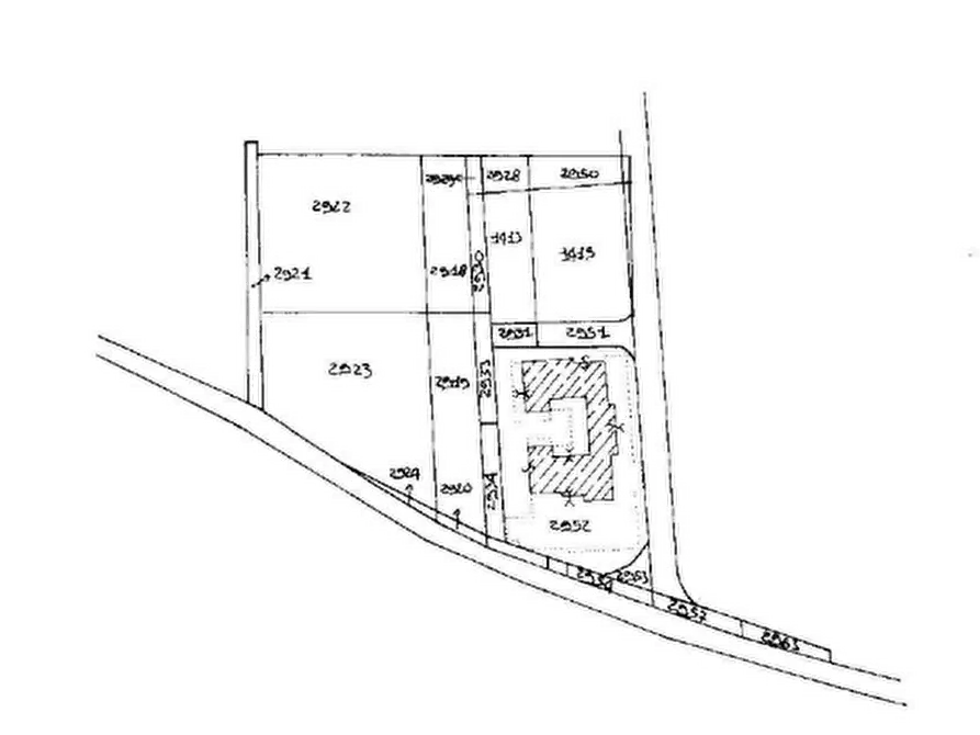 Immagine 2 di Garage in vendita  in Via Bravi a Terno D'isola