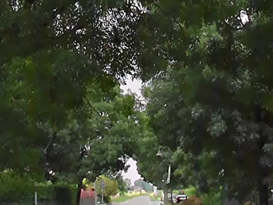 Immagine 5 di Garage in vendita  in Via Bravi a Terno D'isola