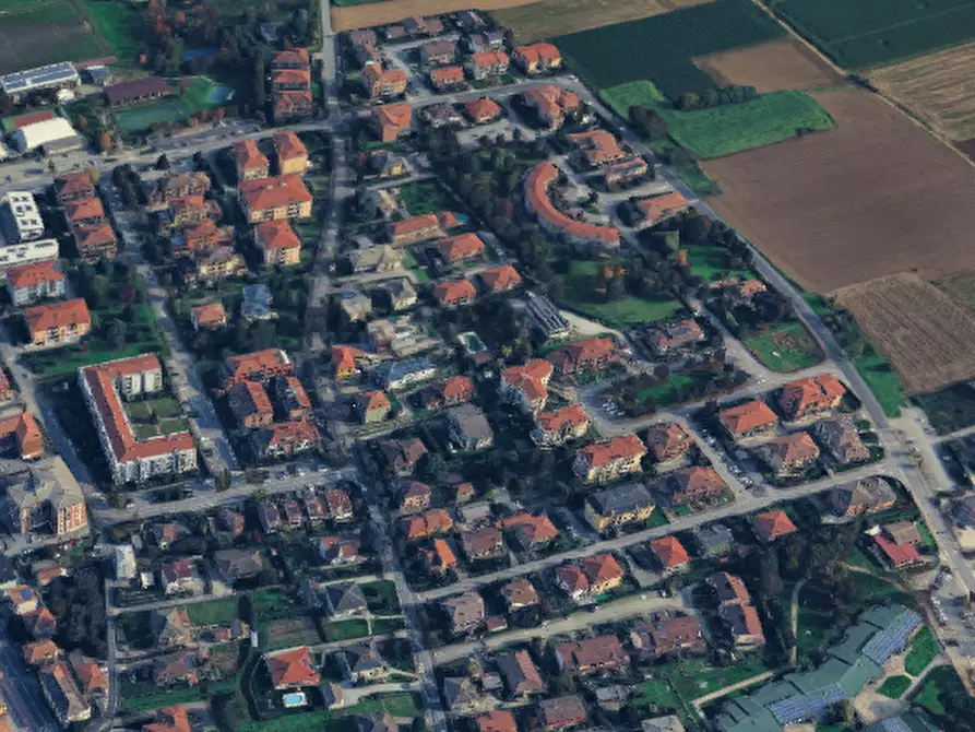 Immagine 1 di Garage in vendita  in Via Bravi a Terno D'isola