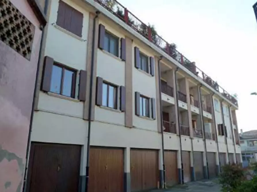 Immagine 6 di Negozio in vendita  in Via Guglielmo Marconi a Mozzanica