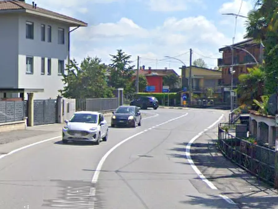 Immagine 10 di Negozio in vendita  in Via Guglielmo Marconi a Mozzanica