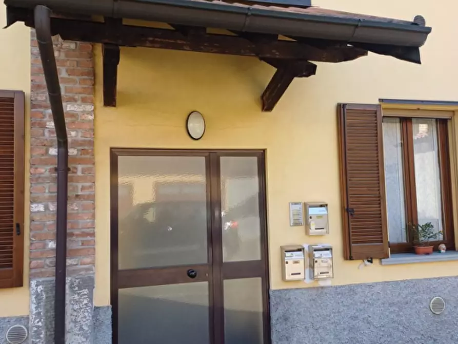 Immagine 2 di Appartamento in vendita  in Via Aldo Lusardi a Calvenzano