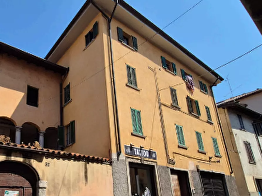 Immagine 2 di Appartamento in vendita  in Via G. Garibaldi a Nembro