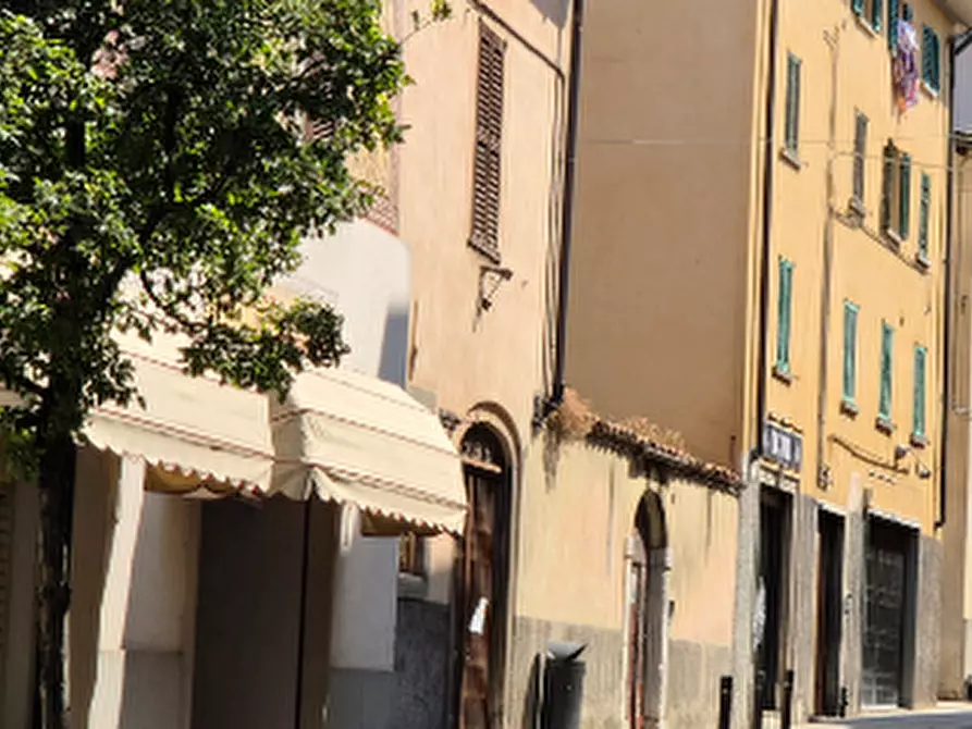 Immagine 3 di Appartamento in vendita  in Via G. Garibaldi a Nembro